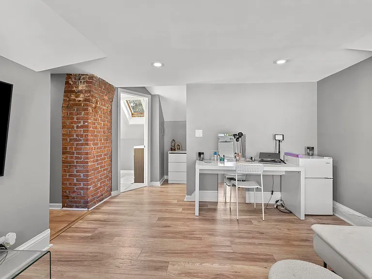 143 Washington Cir #3 — Photo 15