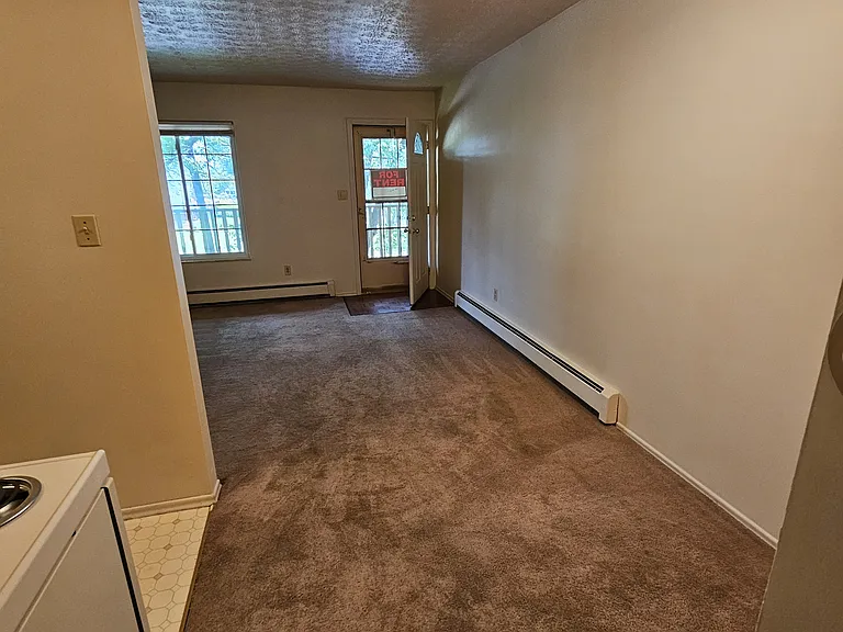1233 Main St #2 — Photo 16