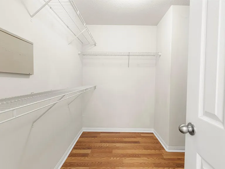 3111 Holly Ranch Dr — Photo 36