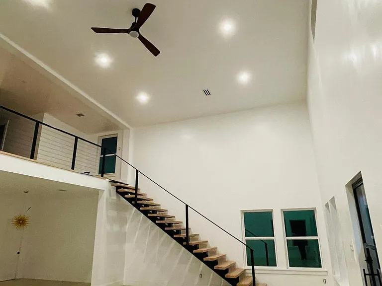 31 Heathrow Ln — Photo 4