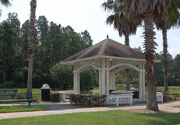 community gazebo w/  benches 