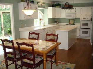 3720 Edinborough Dr, Rochester Hills, MI 48306