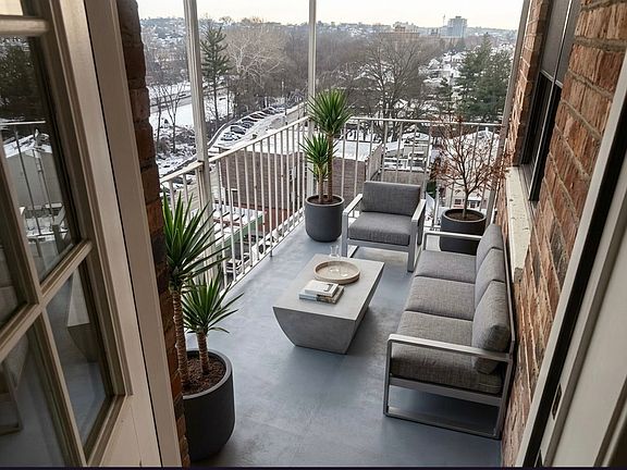 5th image of 671 Bronx River Rd #2Z