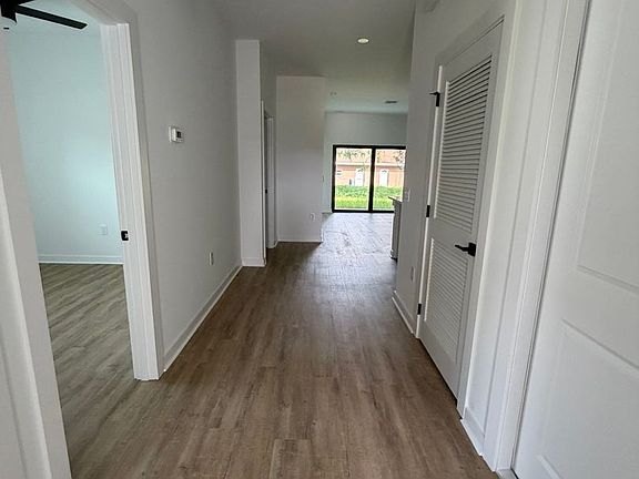 3rd image of 2434 Quentin Ave S