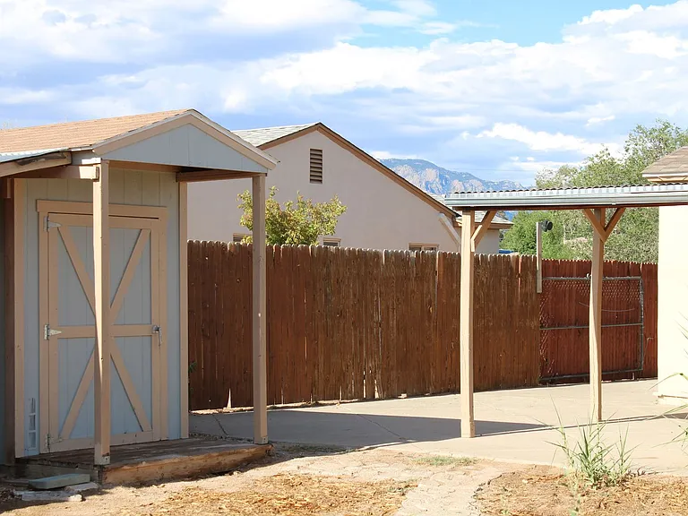 1835 Palomas Dr NE — Photo 11