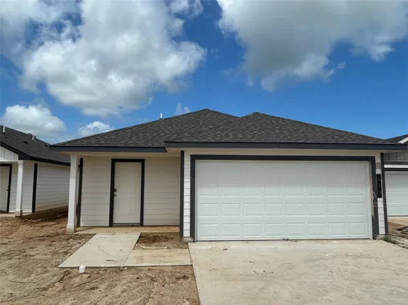 113 Mullins Dr, Rockdale, TX 76567