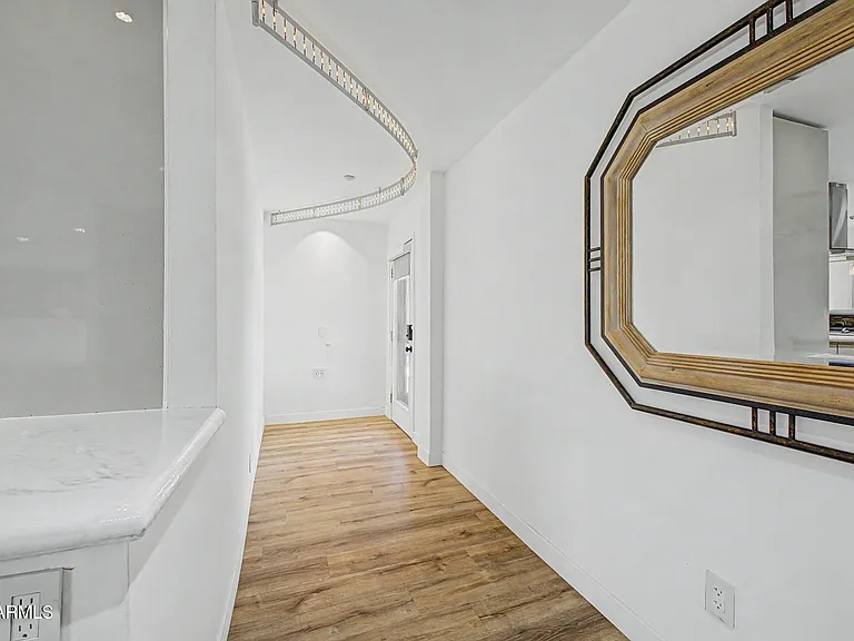 8219 E Valley View Rd — Photo 13