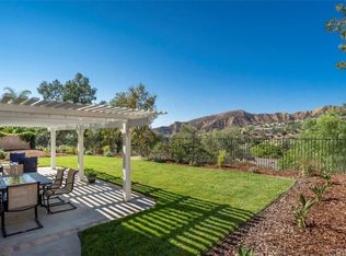 30661 Yosemite Dr, Castaic, CA 91384