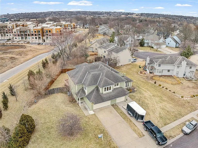 11411 Nieman Rd — Photo 35