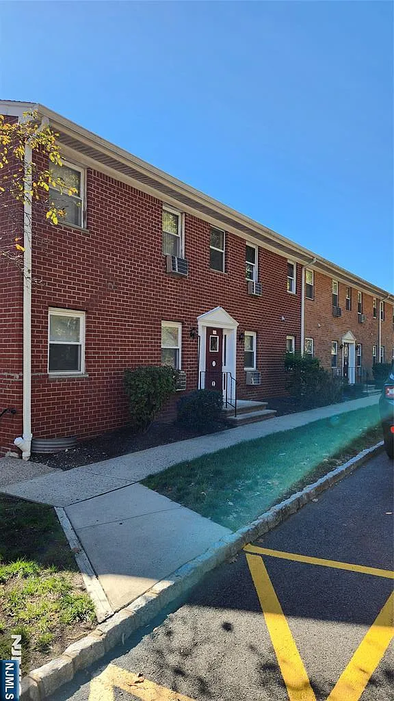 100 Pierson Miller Dr APT C14 photo 1