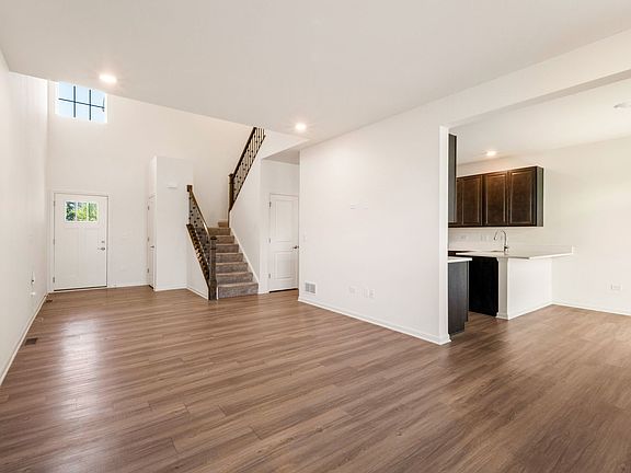 3rd image of 15012 W Quincy Cir