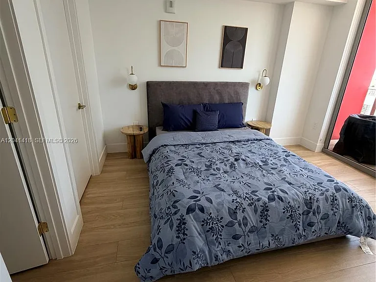 90 NE 32nd St #707 — Photo 7