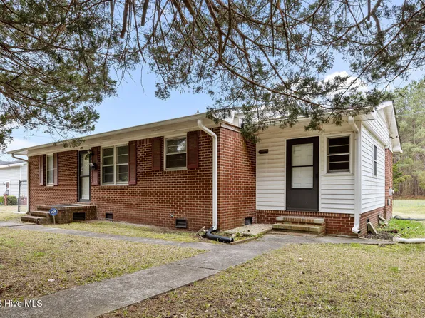 207 S Cherry Lane, Windsor, NC 27983