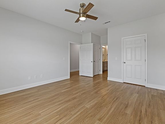 4th image of 134 Wingate Ave