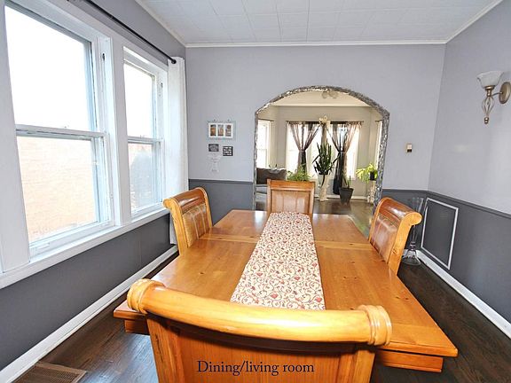 5th image of 2549 N Nordica Ave
