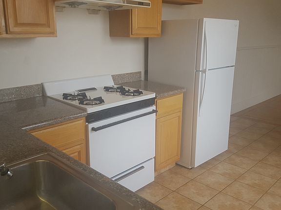 3rd image of 179 Caselli Ave APT 1
