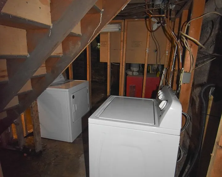 155 N Fairview St — Photo 15