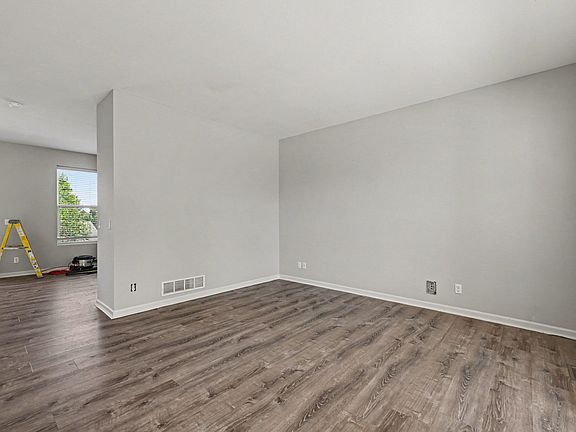 3rd image of 19464 Gail Ave