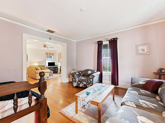 3rd image of 25 Garfield St