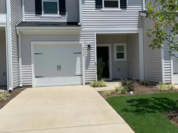 2316 Belterra Dr, Charlotte, NC 28216