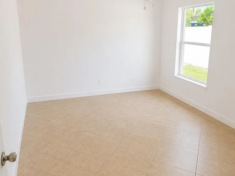 1567 SW Leisure Ln — Photo 15