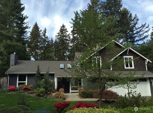 7300 Island Crest Way, Mercer Island, WA 98040