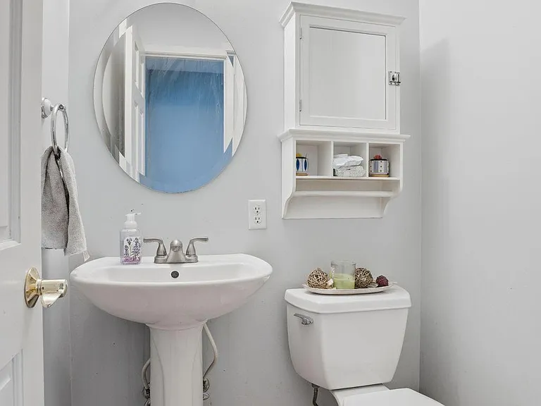 10427 Brown Farm Cir — Photo 30