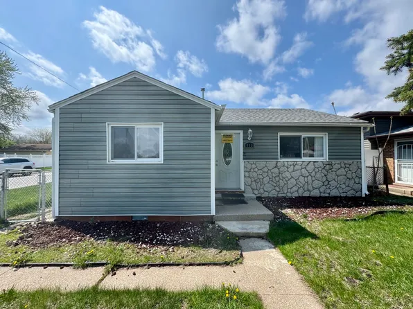 14056 S Marquette Ave, Burnham, IL 60633