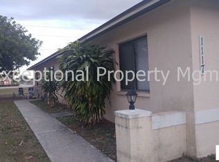 1117 SW Santa Barbara Pl APT 1, Cape Coral, FL 33991