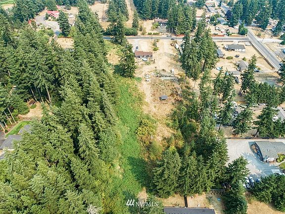 4th image of 15818 62nd Ave E