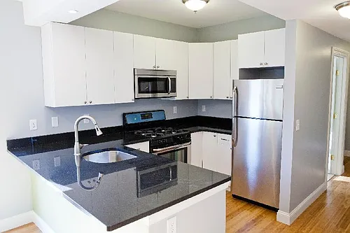 23 Evergreen St #3R Photo 1