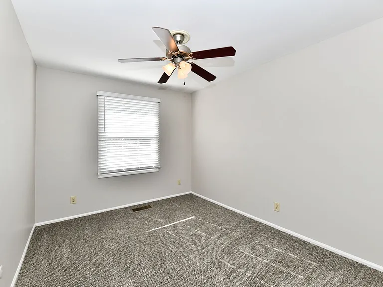 Park Lane Apartments — Photo 62