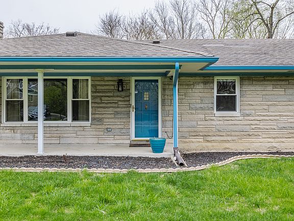 4th image of 3959 N Grant Ave