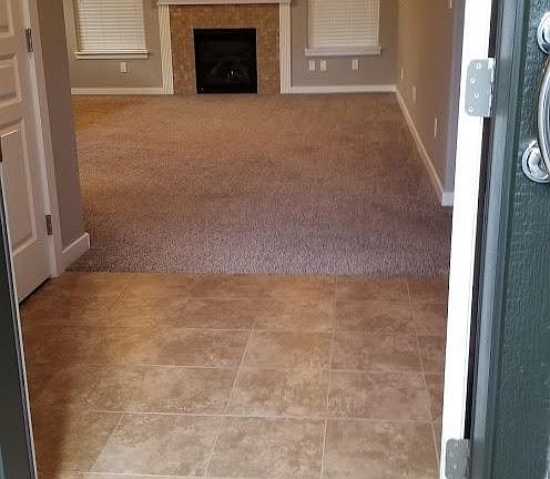 5th image of 3827 Alameda Ct NE