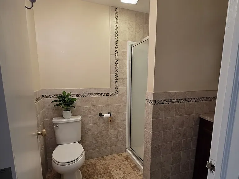 10 Washington Ave — Photo 5