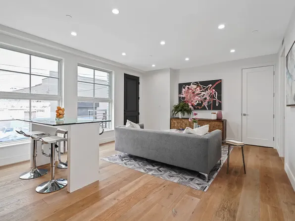 40 Huntington Street image 6 of 14