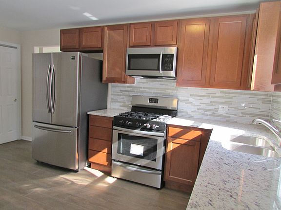 4th image of 1500 N Berwick Blvd
