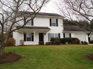 1220 Somerset Crossing Ln, Kernersville, NC 27284