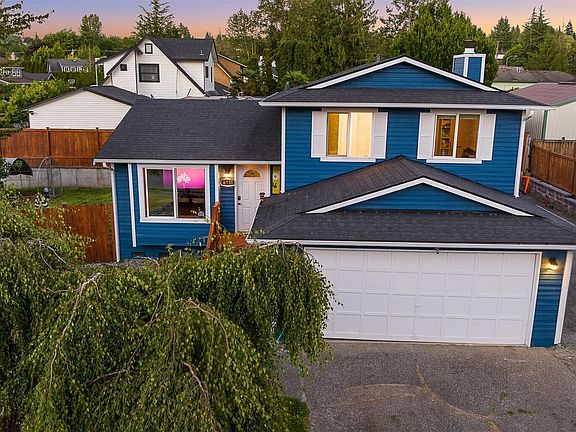 4th image of 6731 64th Drive NE