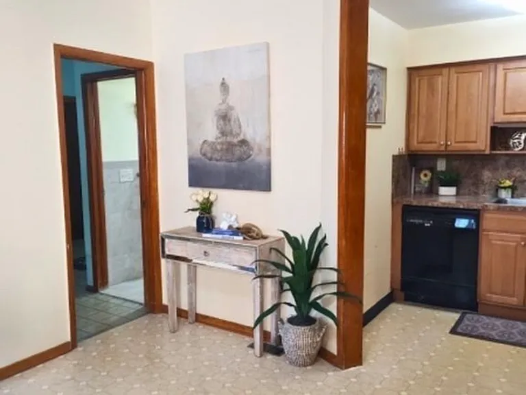 158 Pierre Ave #1 — Photo 10