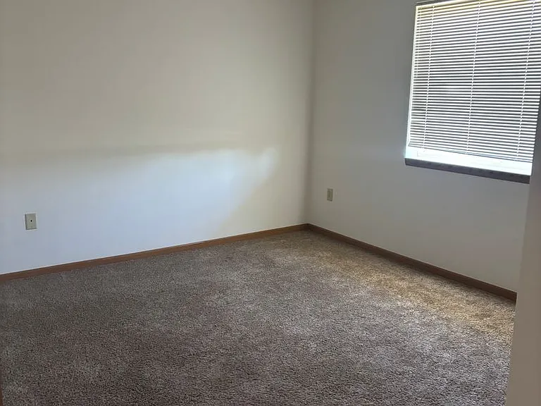 W1083 Lewis Ln — Photo 46