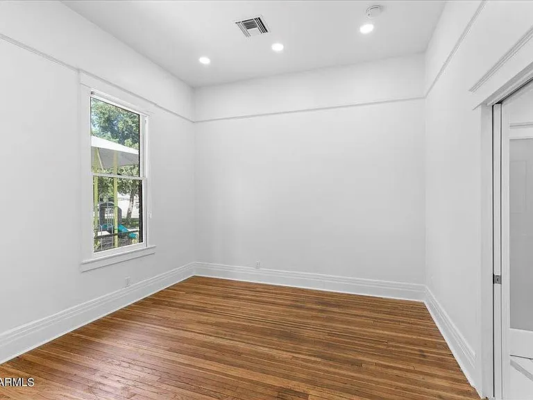 825 N 3rd Ave — Photo 18