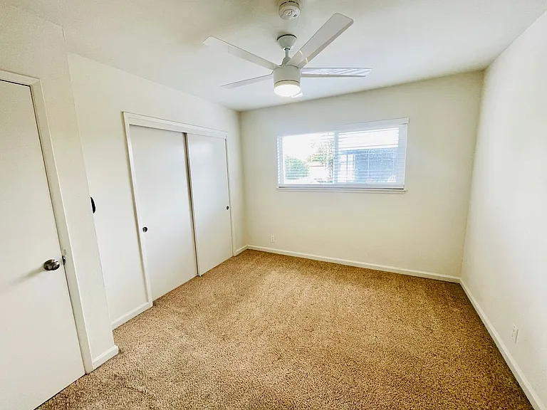 Twin Palms — Photo 8
