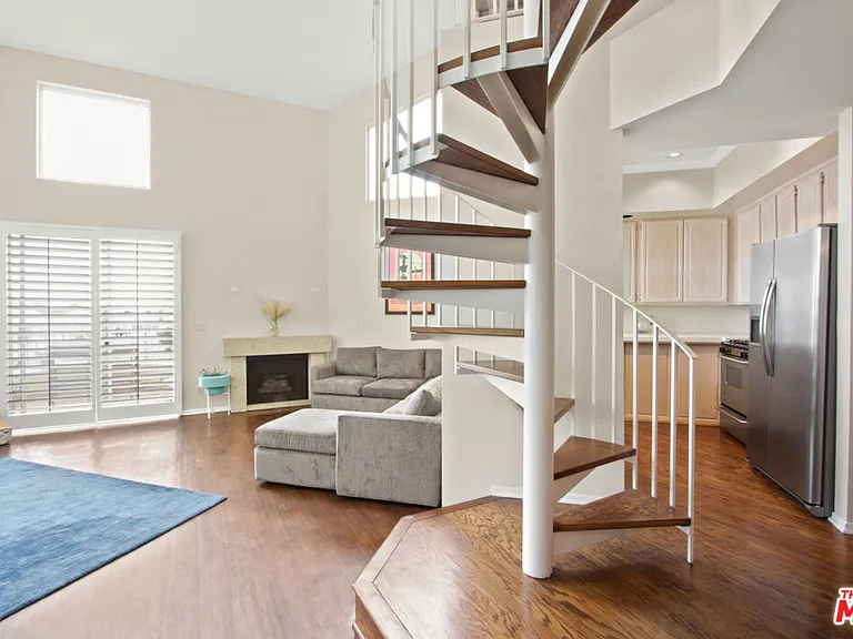 255 Main St #306 — Photo 8