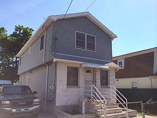 3rd image of 455 Midland Ave