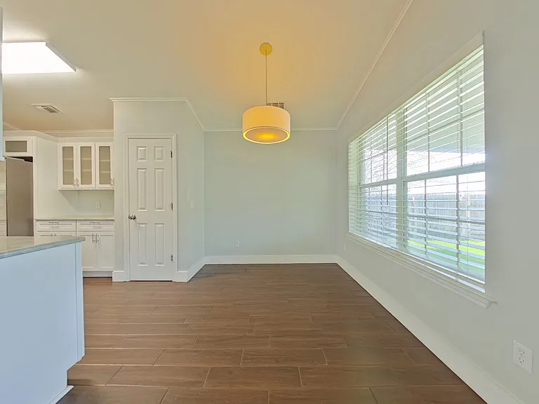 7-web-or-mls-5 Dining Room-2_02232026