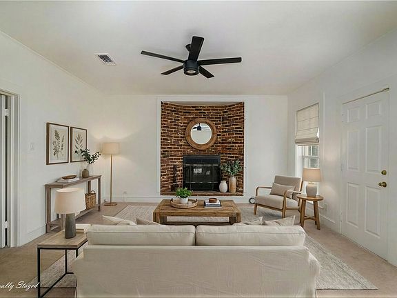 4th image of 13040 Adger Rd