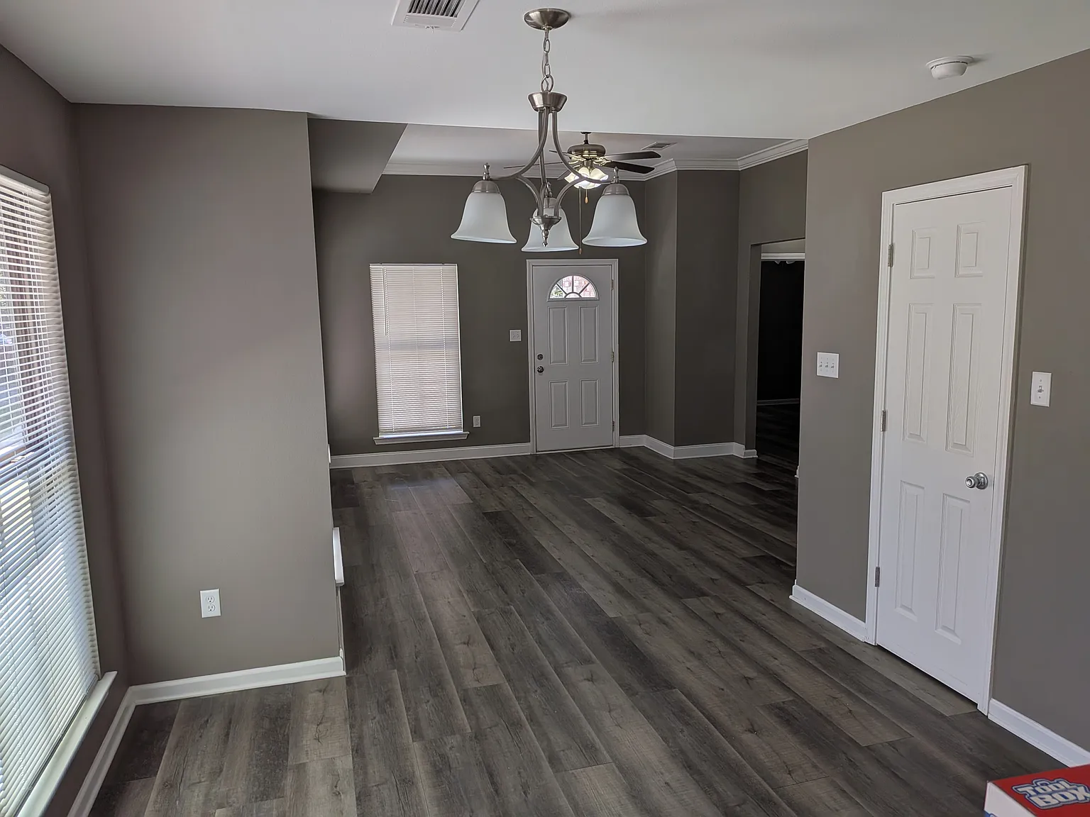 3 bed, 1214 sqft, $1,600 — Photo 3