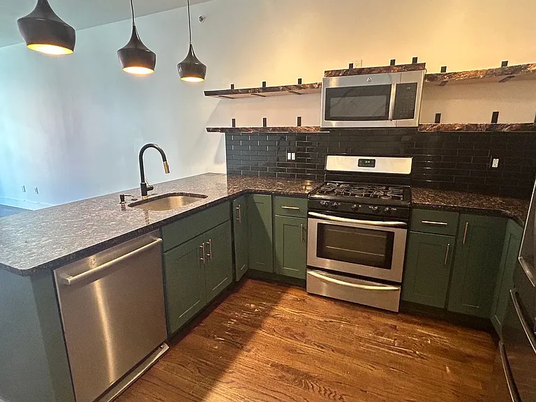 846-00 N 15th St #C — Photo 7