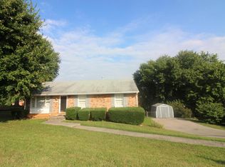 2219 Karen Dr, Salem, VA 24153